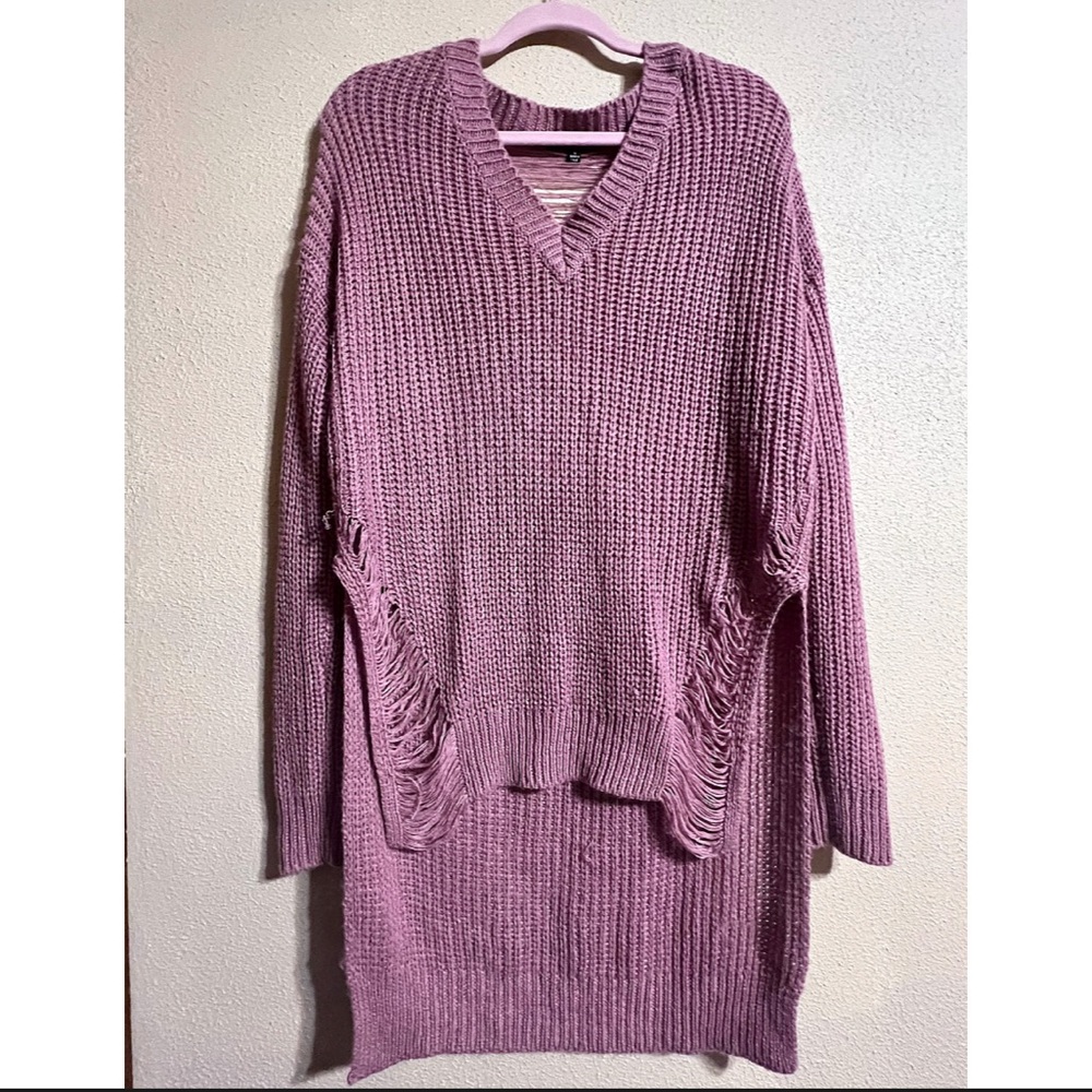 Distressed High-Low Sweater!